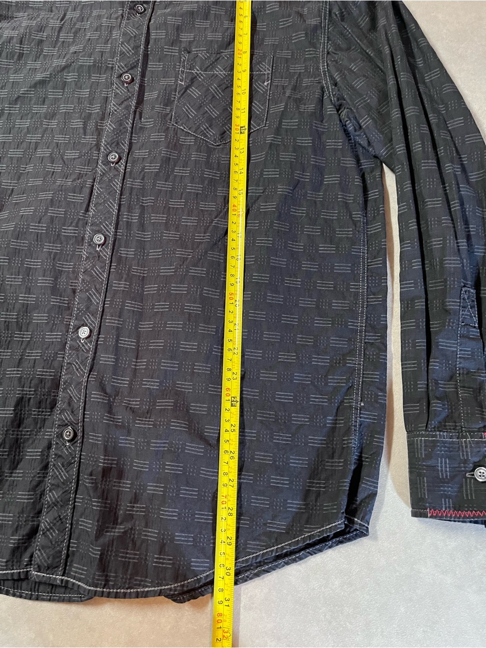 Perry Ellis Black Geometric Long-Sleeve Button-Down Shirt
XL - Picture 4 of 7